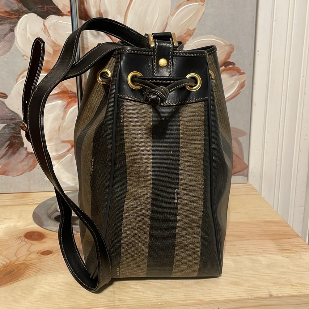 Vintage bucket Fendi Black and Brown Striped Bag - Picture 3 of 15